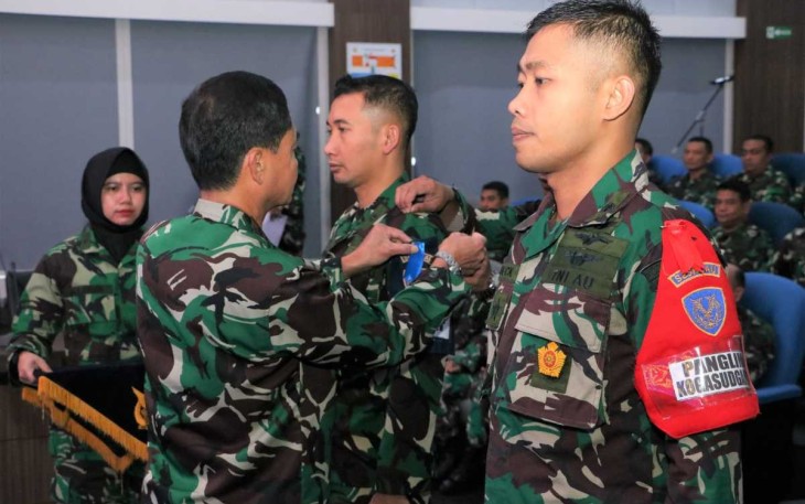 Danseskoau Marsda TNI Elianto Susetio saat menutup Latihan OYU Matra II Pasis Seskoau A-60, Bandung, Jum'at (7/7)