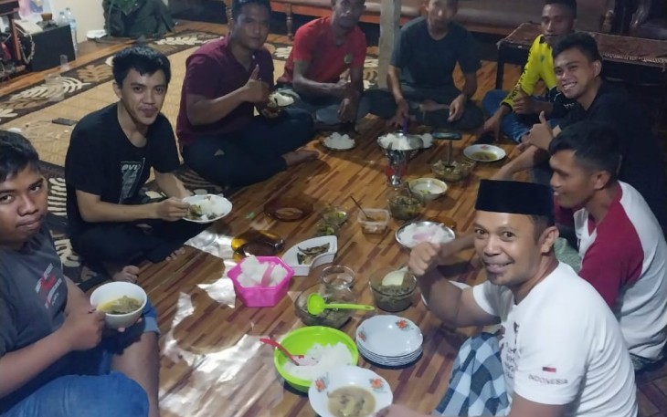 Suasana di rumah orang tua asuh satgas TMMD ke 117 Kodim 1426/Takalar 