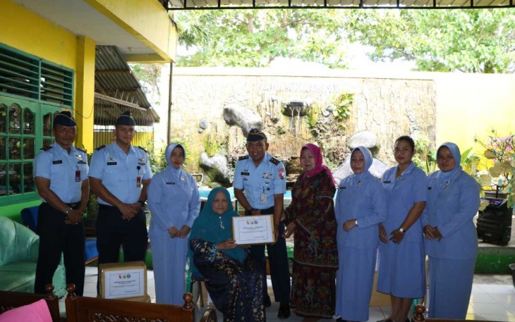 Lanud SUT Anjangsana ke Panti Asuhan Aisyiyah 