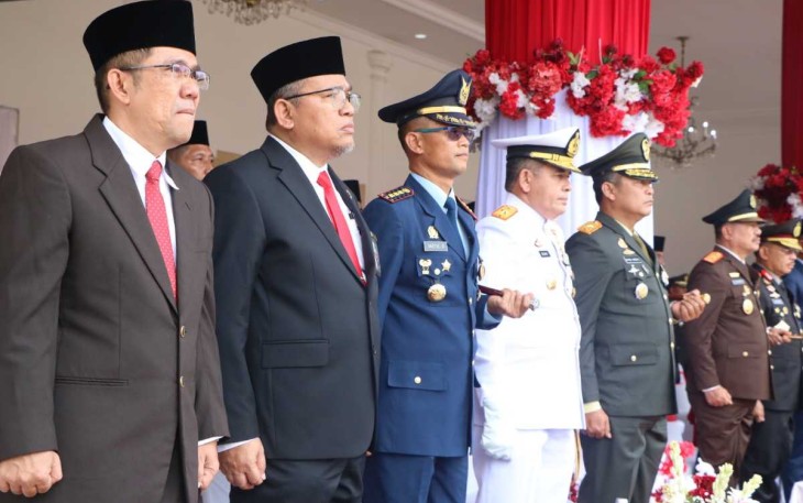 Danlanud Sutan Sjahrir Kolonel Nav Saeful Rakhmat saat upacara HUT Kemerdekaan RI di Istana Gubernur Sumbar, Kamis (17/8)