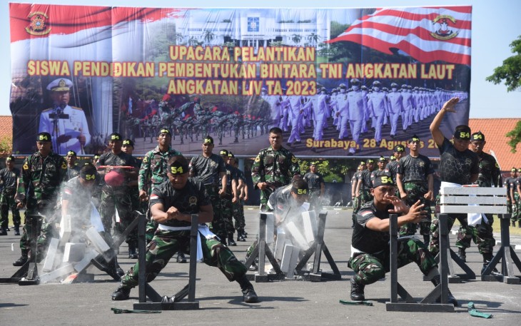 Pangkoarmada II hadiri upacara pelantikan Diktukba Angkatan LIV  TNI AL