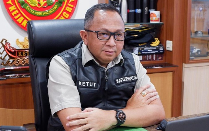 Kapuspenkum Ketut Sumedena saat memberikan keterangan pers, Minggu (29/10)