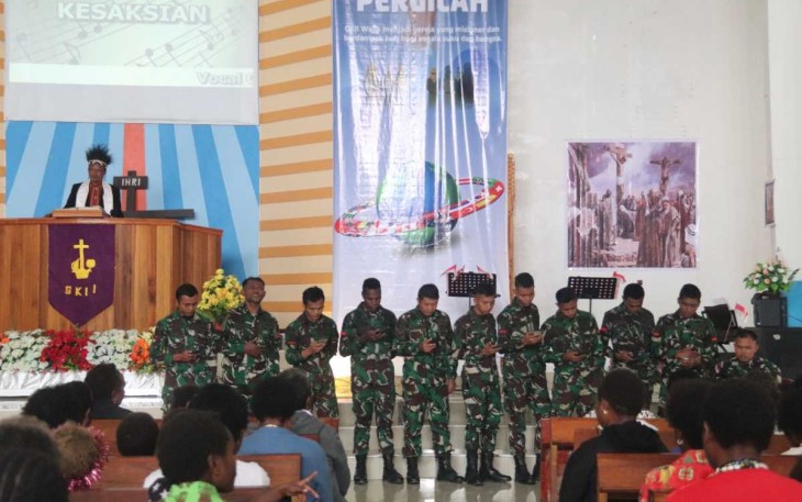Grup Vokal Tri Dharma, Iringi Ibadah Minggu di GKII Intan Jaya