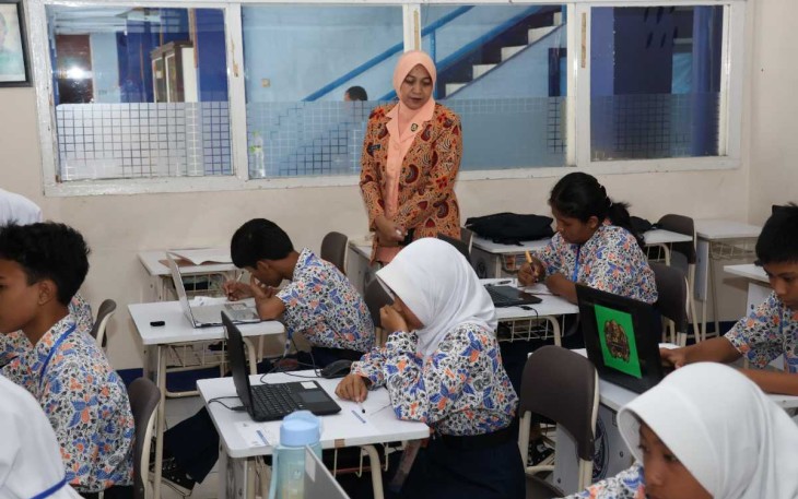 Ketua Yasarini Cabang Lanud Husein Sastranegara Ny Ita Ardi Syahri