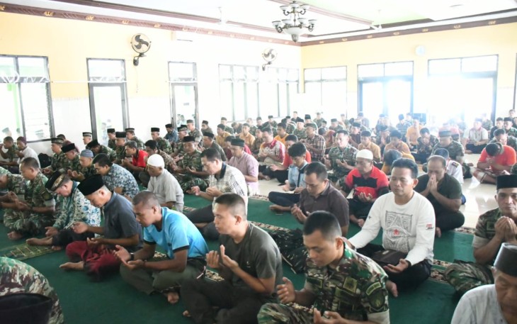 Doa bersama prajurit Kodim 0802/Ponorogo 