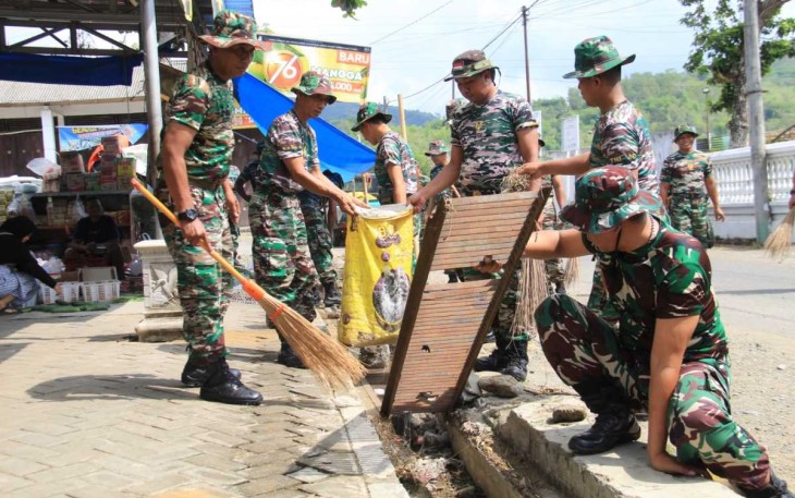 Jum'at bersih Kodim Trenggalek 
