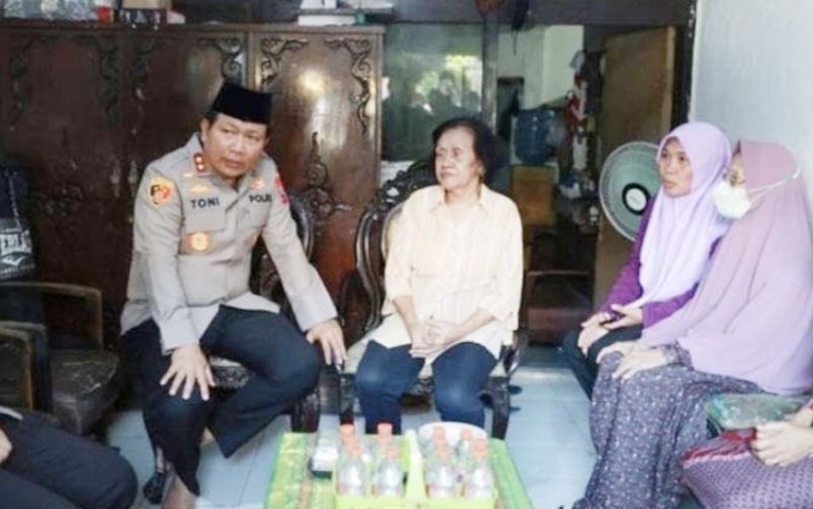 Kapolda Jatim saat Sambangi Aspol Ketintang Surabaya