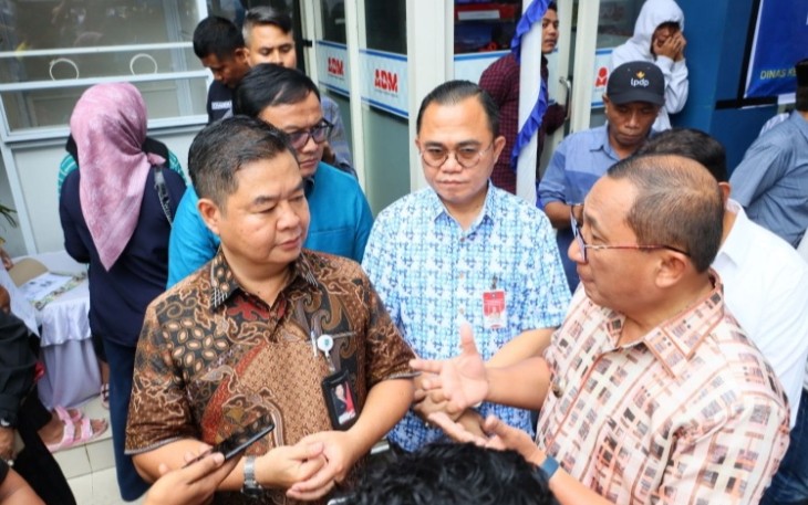Walikota Ternate Tauhid Soleman pada saat terima Kunjungan Kerja Dirjen Dukcapil Kemendagri di Taman Nukila, Ternate, Minggu (02/04/2023).