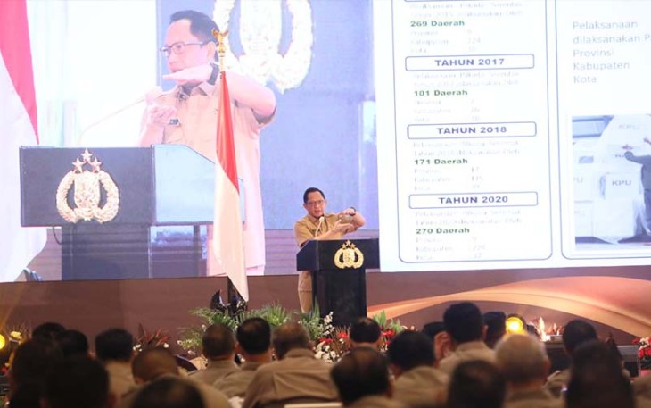 Mendagri Muhammad Tito Karnavian saat menyampaikan paparannya pada Rapat Koordinasi Persiapan Operasi "Mantap Brata 2023-2024" dalam rangka Pengamanan Pemilu Tahun 2024, di The Tri Brata Dharmawangsa, Jakarta, Rabu (27/9/2023). 