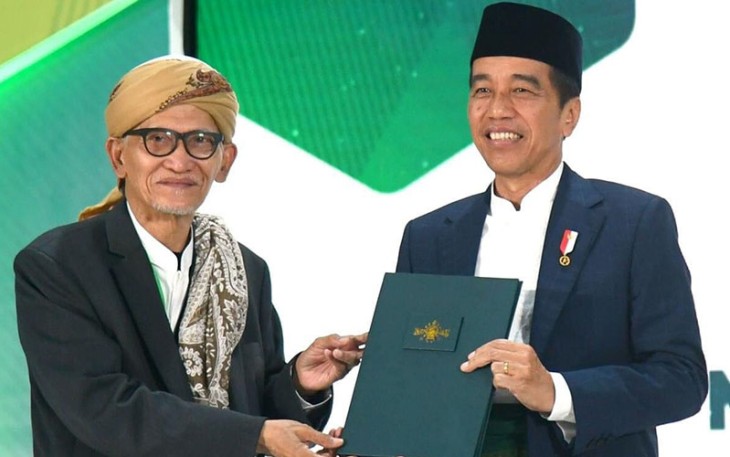 Presiden Joko Widodo pada acara Musyawarah Nasional Alim Ulama dan Konferensi Besar Nahdlatul Ulama (NU) 1445 H/2023 M di Pondok Pesantren Al-Hamid, Jakarta, Senin, 18 September 2023. 