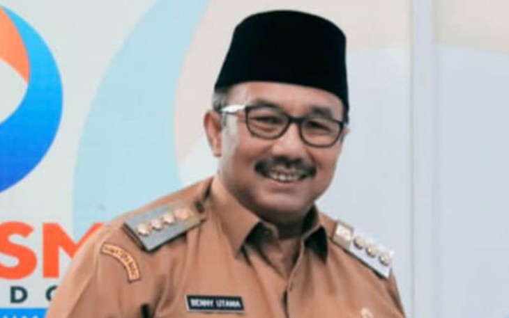 Bupati Pasaman H.Benny Utama