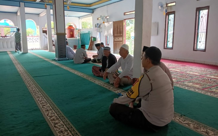Sambang dan Silaturahmi Dai Kamtibmas Oleh Bhabinkamtibmas Guna Terciptanya Harkamtibmas