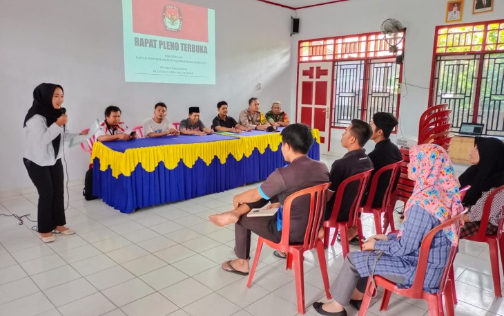 Bhabinkamtibmas Polres Bengkulu Utara Hadiri Kegiatan Pleno Terbuka Pemutakhiran Data  Pemilih 