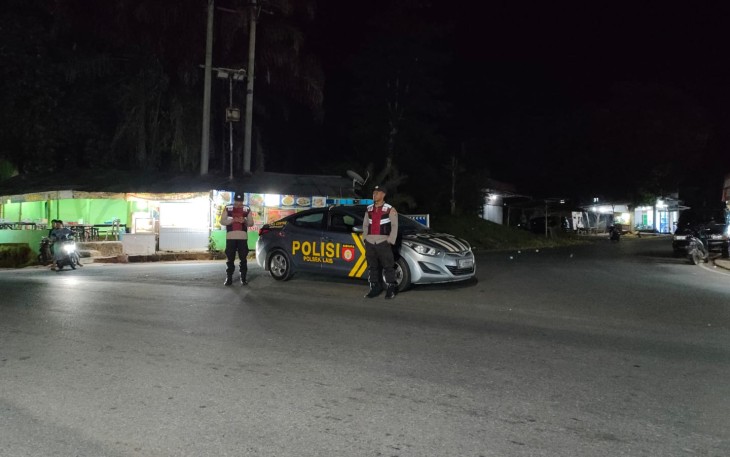 Cegah Gangguan Keamanan, Polsek Lais Laksanakan Pengamanan dan Patroli Saat Warga Salat Tarawih