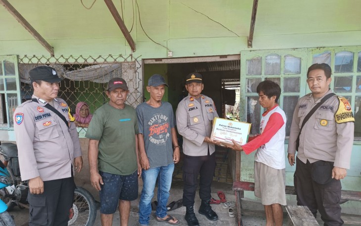 Polres Mukomuko Salurkan  Bantuan Kemanusiaan Untuk Negeri Diwilayah Polsek Teramang Jaya 