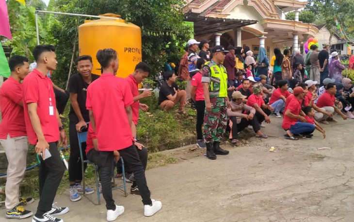  Jalan santai dan senam bersama, Minggu (13/8/2023). 