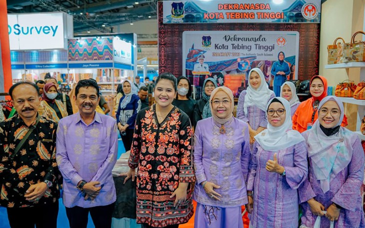 Dekranasda Tebing Tinggi saat Pamerkan Beragam Produk UMKM Tebing Tinggi di Inacraft 2023