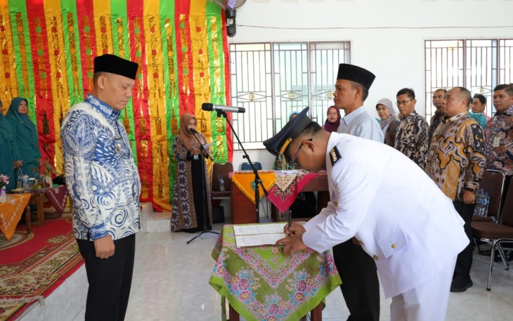 Sabar AS Sampaikan Beberapa Arahan Pada Sertijab Camat di Dua Kecamatan