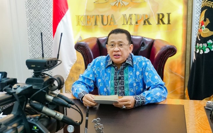 Bamsoet dalam Sekolah Konstitusi Perhimpunan Pelajar Indonesia (PPI) Dunia 2023, secara virtual di Jakarta, Jumat (10/3/23).