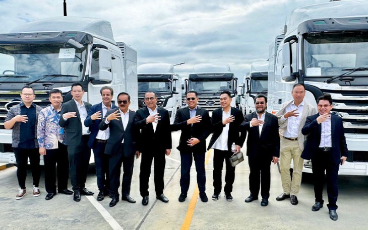 Bamsoet saat mengunjungi pabrik berbagai kendaraan listrik Nex Point Thailand Co LTD di Bangkok, Selasa (28/11/23).