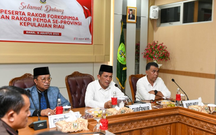 Gubernur Ansar saat Pimpin Rakor Forkopimda dan Pemda Kabupaten/Kota di Natuna