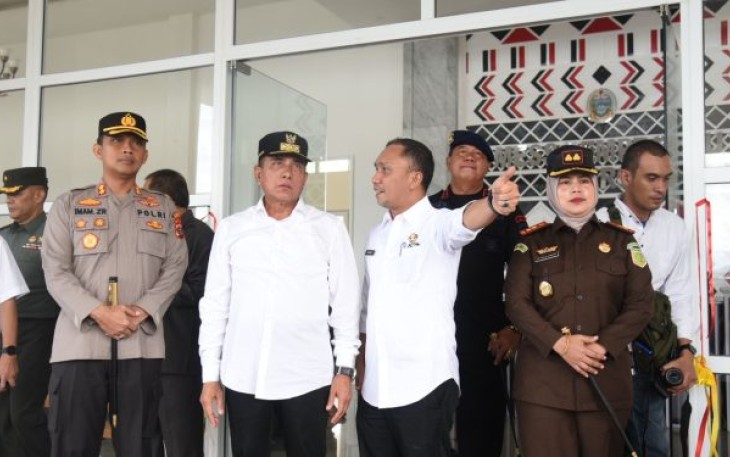 Bersama Forkopimda, Kapolres Tapsel Sambut Kunjungan Gubernur Resmikan Mess Pemprov Sumut 