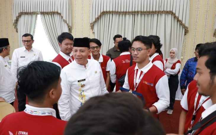  Bupati Pasaman Sabar AS adakan jamuan sarapan pagi (breakfast) bersama mahasiswa KKN Tematik Institut Tekhnologi Sumatera (Itera) Lampung di Balairung Pusko Anak Nagari Rumah Dinas Bupati Pasaman, Jumat (29/12)