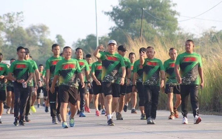 Pangdivif 3 Kostrad Bersama Pejabat Utama dan Para Perwira Divif 3 Kostrad Olahraga Bersama