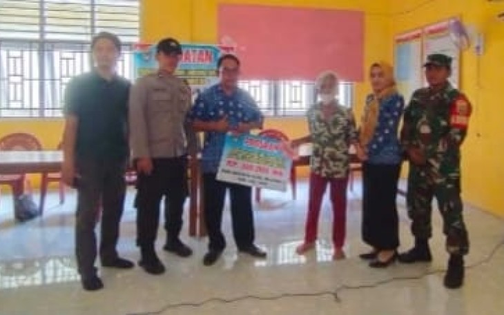 Penyaluran BLT DD di Desa Bangun Rejo, Kamis (30/03/2023).