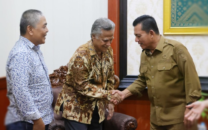 Gubernur Ansar saat Terima Audiensi Pengurus Ikatan Keluarga Kawanua Kepri
