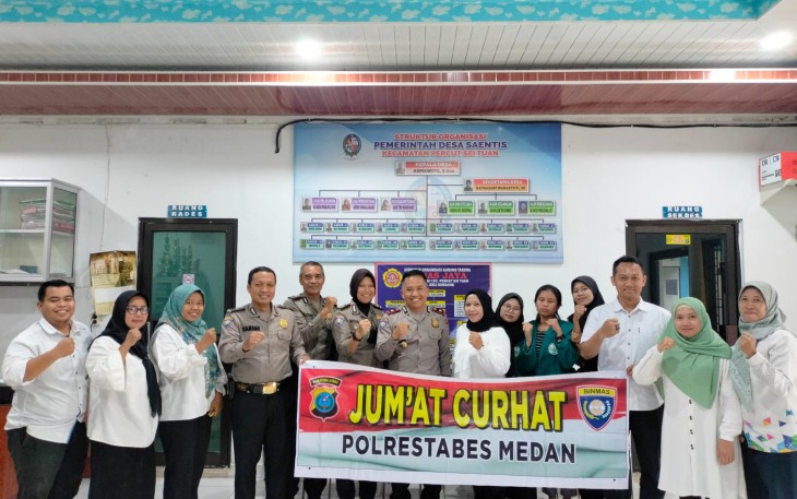 Sat Binmas Polrestabes Medan menggelar kegiatan Jumat Curhat bersama dengan warga di Desa Saentis Kecamatan Percut Sei Tuan, Kabupaten Deli Serdang
