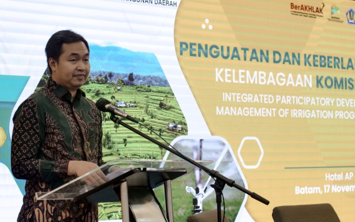 Gunawan Eko pada kegiatan Workshop Komisi Irigasi dengan Tema Penguatan dan Keberlanjutan Kelembagaan Komisi Irigasi pada Integrated Participatory Development and Management of Irrigation Program (IPDMIP) di AP Premier Hotel Batam, Jumat, (17/11/2023).