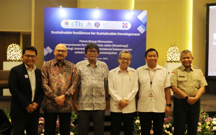 Para Peserta FGD yang juga Ahli dari berbagai Lintas Keilmuan Membahas Roadmap Teknologi, Inovasi, dan industrialisasi di Hotel Pullman Jakarta, Kamis (21/12).