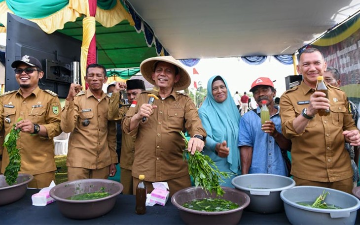 Gubernur Kepri Salurkan Bantuan Pertanian di Desa Semedang Natuna