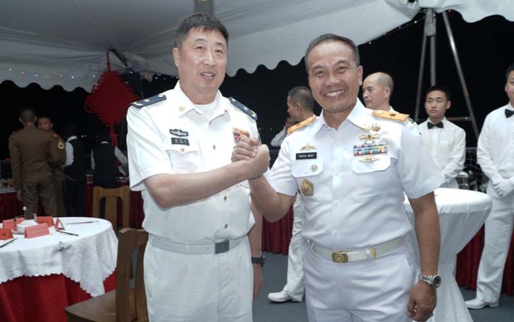 Dankodikdukum Hadiri Deck Reception di Kapal China MV Qi Jiguang Hull-83
