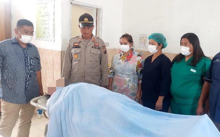Meski telah dilakukan pertolongan, korban akhirnya meninggal dunia di Rumah Sakit