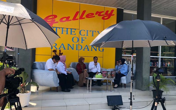 Pj Wali Kota Payakumbuh, Rida Ananda menjadi narasumber Batiah Geliat Ekonomi Kreatif di Kota Payakumbuh.