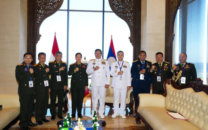 Panglima TNI saat melaksanakan pertemuan bilateral kepada seluruh Panglima Angkatan Bersenjata anggota negara ASEAN, bertempat di ruang Kimaya, Apurva Kempinski Hotel, Bali Rabu (7/6/2023).