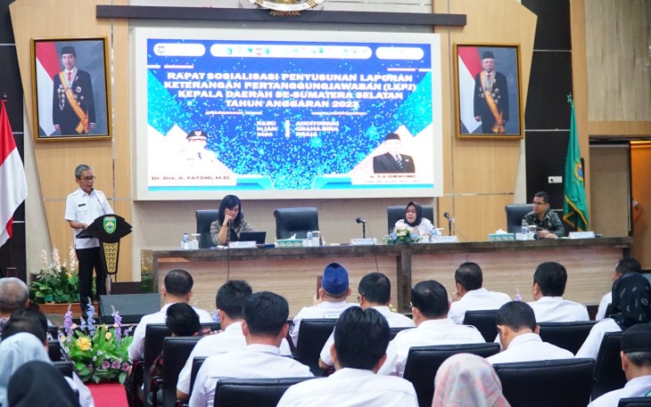 Sekda Sumsel Buka Sosialisasi Pedoman Umum Penyusunan LKPJ Bupati/Walikota se-Sumsel TA 2023, Minta Pemda Patuhi Aturan