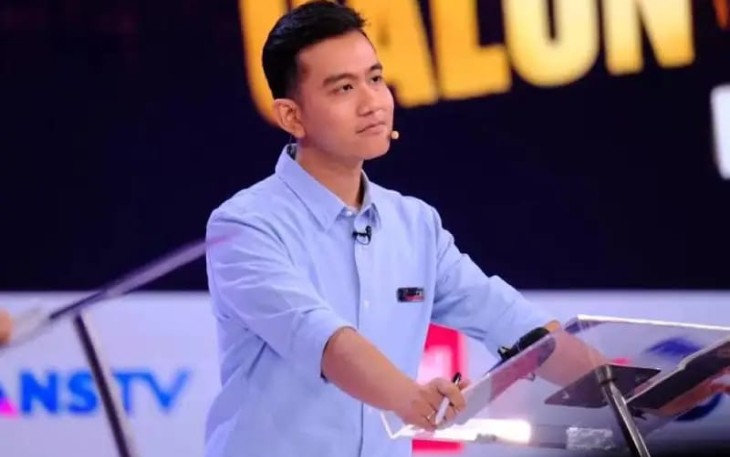 Cawapres nomor urut dua Gibran Rakabuming  pada Debat Keempat Capres-cawapres 2024 di Jakarta Convention Center (JCC), Jakarta Pusat, Minggu (21/1/2024).
