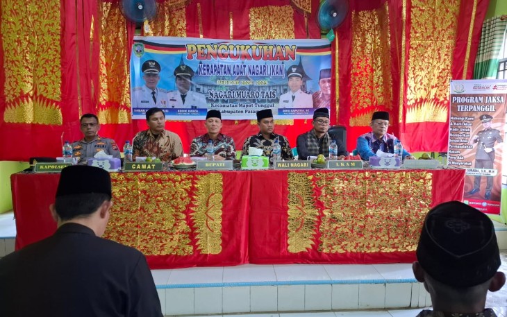 Bupati Pasaman Sabar AS Hadiri Pengukuhan Kerapatan Adat Nagari Muara Tais Periode 2023 