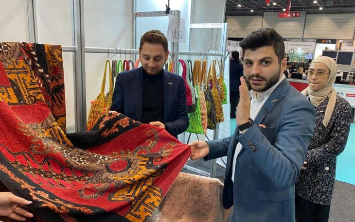 UMK Mitra Binaan KAI Tampil di Halal Expo Turki 2024