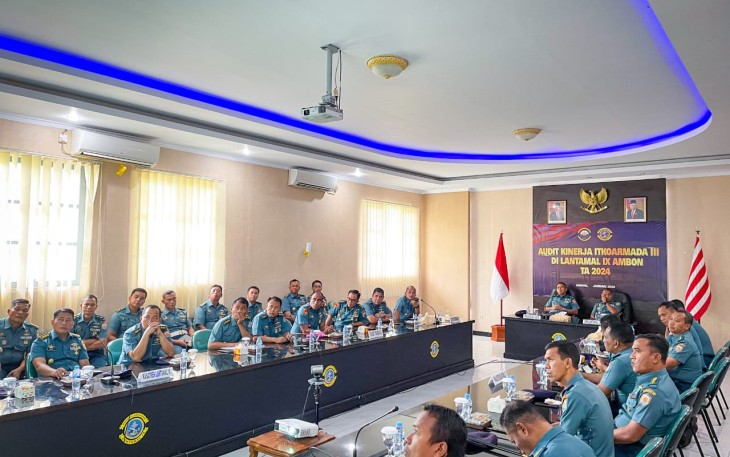 Pangkalan Utama TNI Angkatan Laut (Lantamal) IX Ambon. Brigjen TNI (Mar) Said Latuconsina, M.M., M.T. M.Tr. Opsla menghadiri Pembukaan taklimat awal pengawasan dan pemeriksaan (wasrik) audit kinerja Itkoarmada III TA 2024, Selasa (23/01/2024)