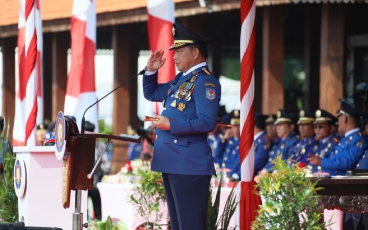 Mendagri pada acara peringatan Hari Ulang Tahun (HUT) ke-105 Damkar dan Penyelamatan di Lapangan Kodam V/Brawijaya, Surabaya, Jawa Timur (Jatim), Jumat (01/03).