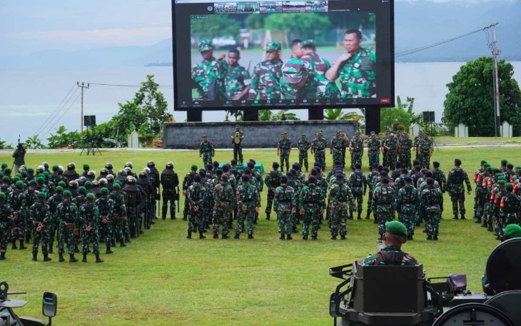 Brigjen TNI Yusuf Ragainaga, pada apel gelar pasukan kesiapan TNI pada pengamanan Pemilu Tahun 2024, dilapangan Makodam, Trikora, Arfai 1, Manokwari, Papua Barat, Kamis (1/2/2024)