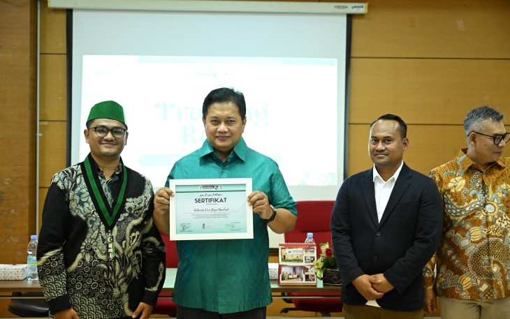 Wakil Menteri Transmigrasi Viva Yoga Mauladi di hadapan peserta Training Raya, Latihan Kader II/Latihan Khusus Kohati, Bogor, Jawa Barat, (28/12/2024)