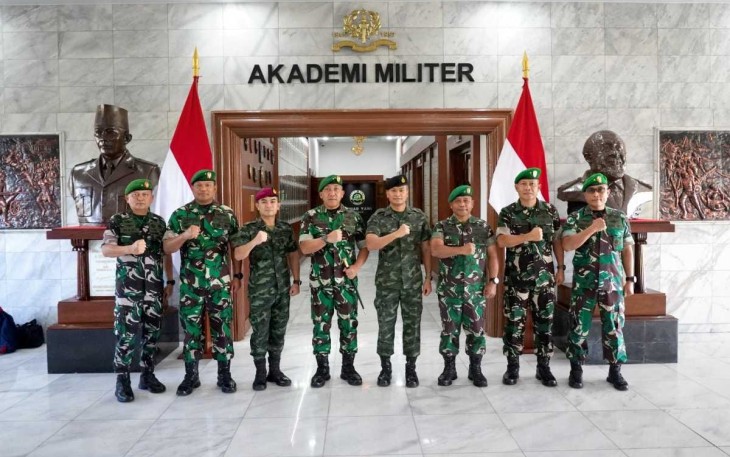 Gubernur Akademi Militer Terima Delegasi Chulachomklao Royal Military Academy Thailand