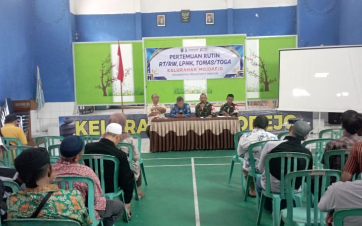Babinsa Kelurahan Mojorejo Gelar Pertemuan Rutin Bersama Masyarakat