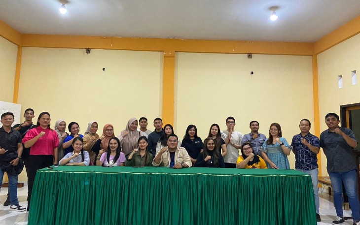 Foto bersama Pengurus Alumni STBM Dua Sudara Bitung tahun 2024