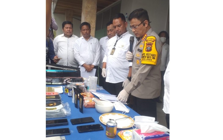 Kapolrestabes Medan, Kombes Teddy Marbun ketika ditemui di lokasi penggerebekan, Senin (15/1)